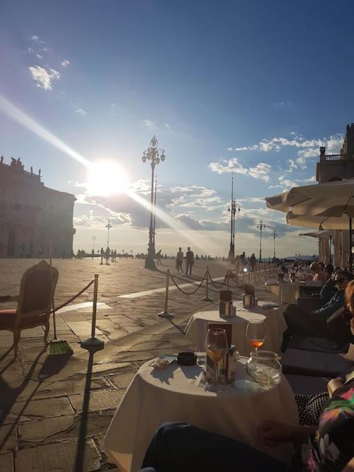 Still Und Stilvoll Im Stadtzentrum Apartment Trieste Ngoại thất bức ảnh